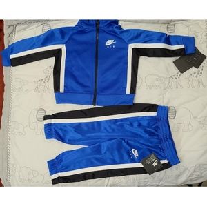 2 peice nike sweat suit